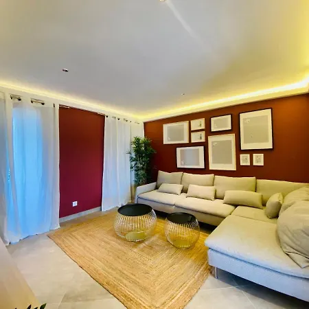 Ferienwohnung Duplex 120M2 Terrasse Vue Sur Nîmes Exterior foto